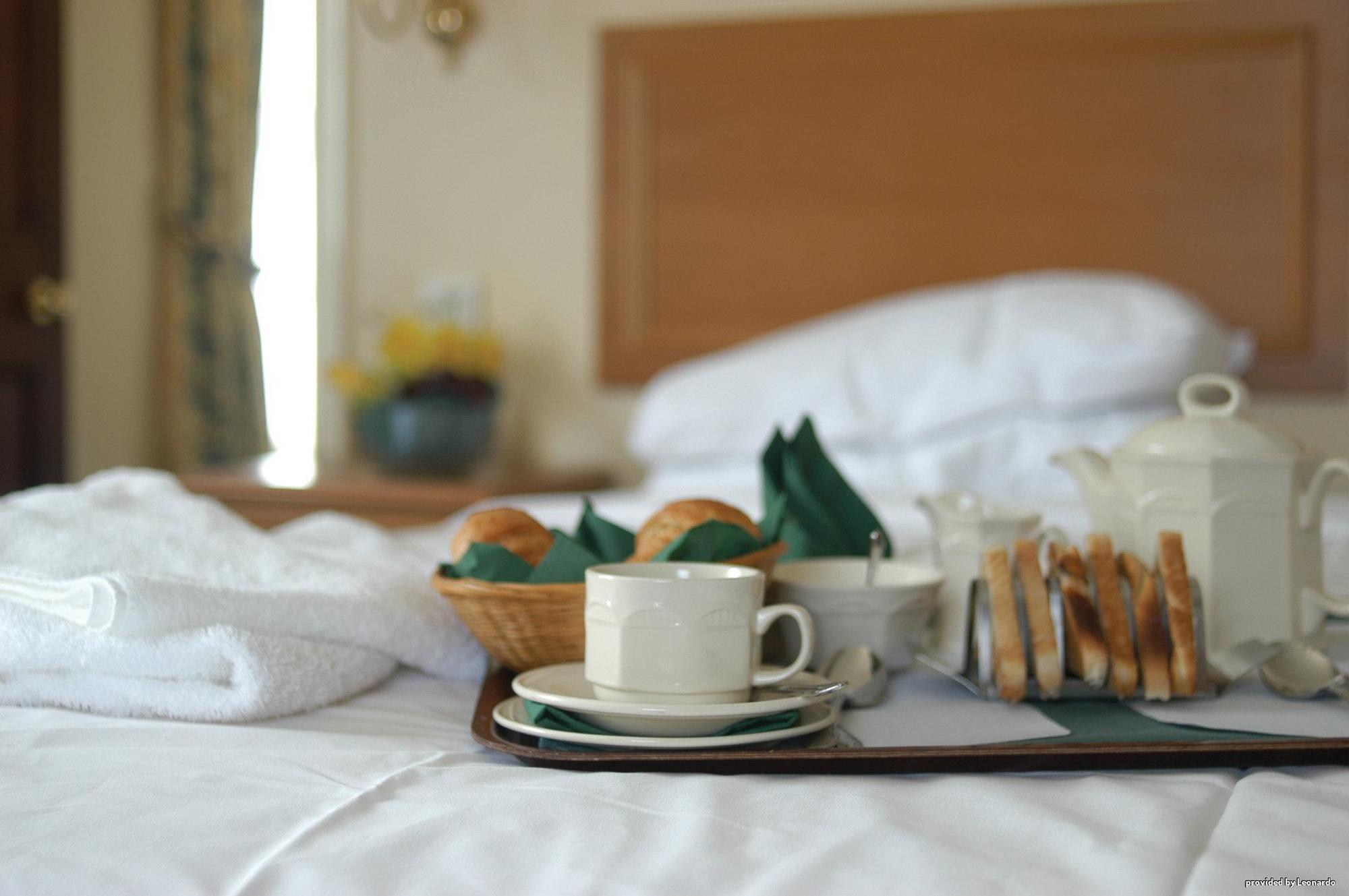 Penmere Manor Hotel Falmouth Room photo